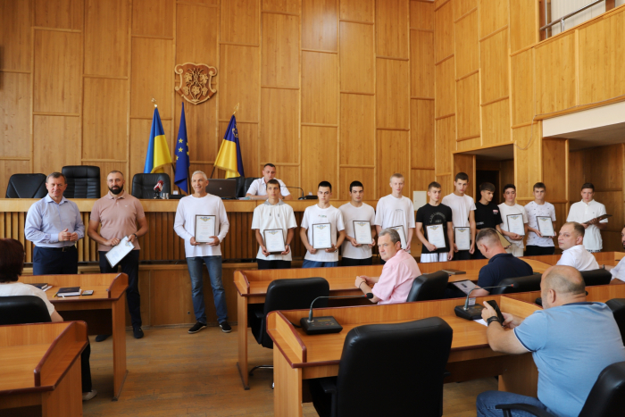 Роботу чергової сесії Ужгородської міськради розпочали сьогодні з вітання спортсменів (ФОТО)
