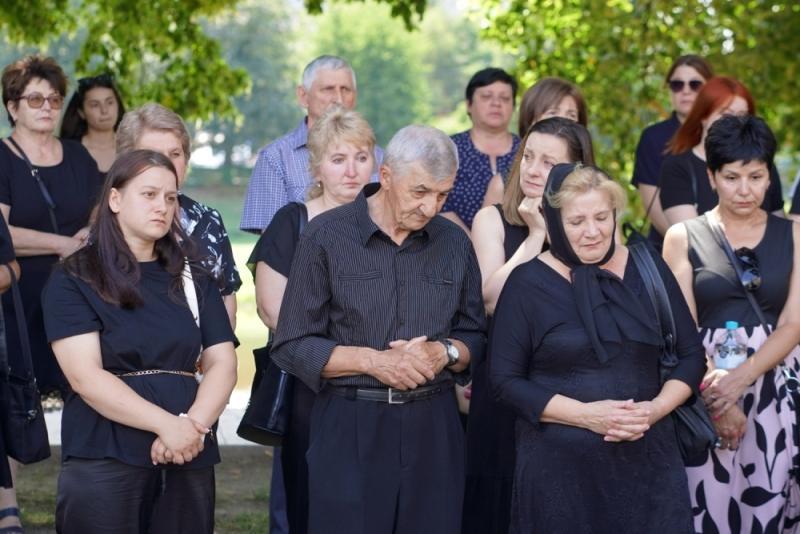 Рік вважався безвісти зниклим – в Ужгороді попрощалися із 47-річним солдатом Віталієм Лакатошем