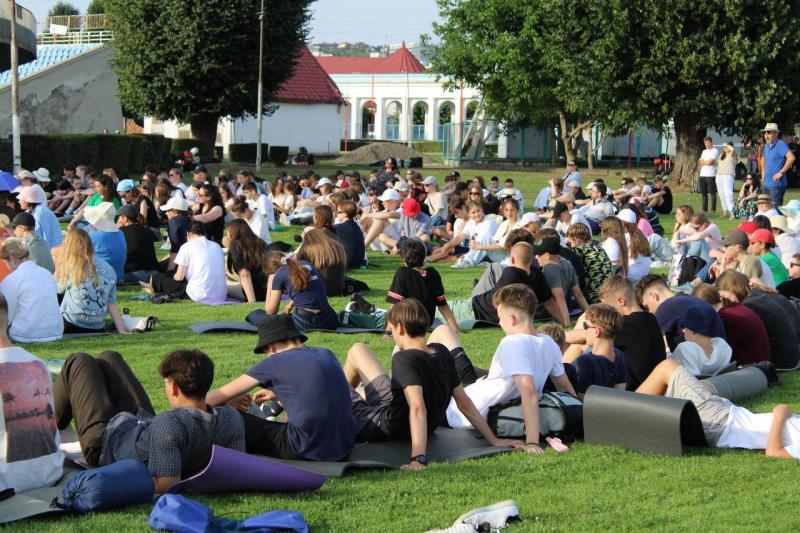 Літургія покаяння зібрала в Ужгороді 420 паломників з усієї України