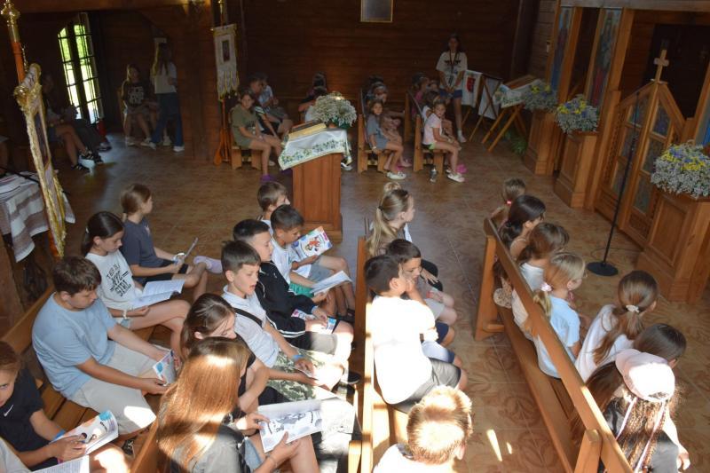 Діти прикордонників відпочили у літньому християнському таборі на Ужгородщині