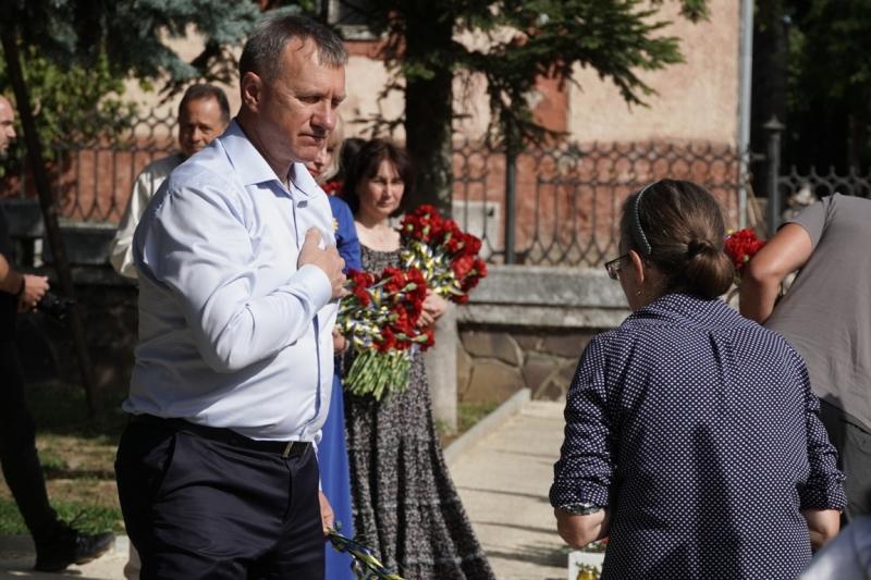 В Ужгороді вшанували пам'ять полеглих Захисників Украіни