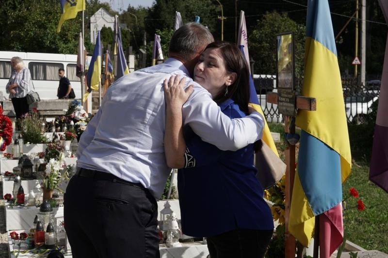 В Ужгороді вшанували пам'ять полеглих Захисників Украіни