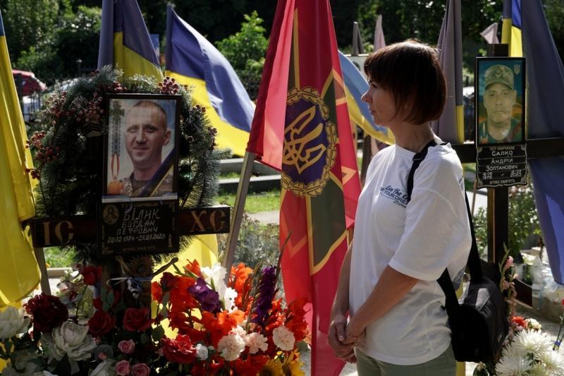 В Ужгороді вшанували пам'ять полеглих Захисників Украіни