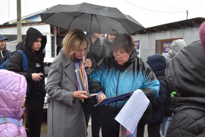 Діти із Закарпаття та Херсонщини вирушили на оздоровлення до Словаччини в межах міжрегіонального партнерства