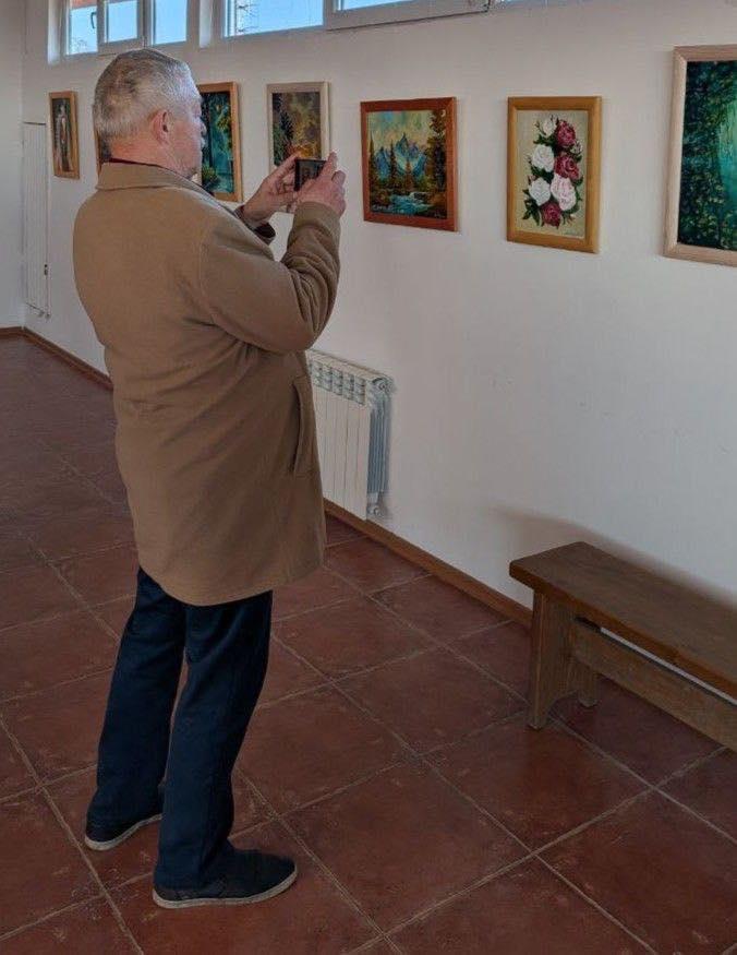 «Музика у фарбах» - Ужгородський скансен запрошує на першу виставку Володимира Машіки