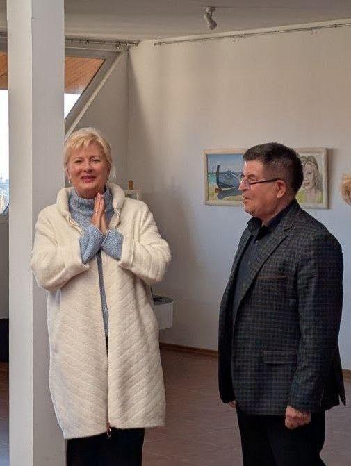 «Музика у фарбах» - Ужгородський скансен запрошує на першу виставку Володимира Машіки