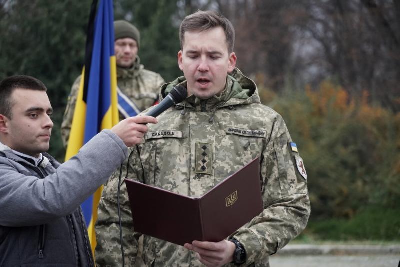 В Ужгороді сьогодні попрощалися із 54-річним старшим сержантом Олександром Горошником