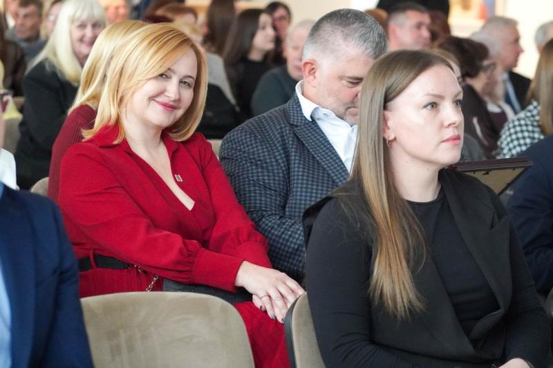 110-ту річницю з дня заснування відзначає Ужгородський торговельно-економічний коледж ДТЕУ