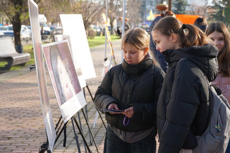 Просвітницька кампанія «Не мовчи. Ти маєш право на захист» відбулася в Ужгороді
