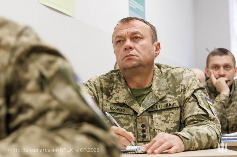 На Закарпатті відбулися фахові збори з офіцерами та сержантами підрозділів цивільно-військового співробітництва ТЦК та СП області