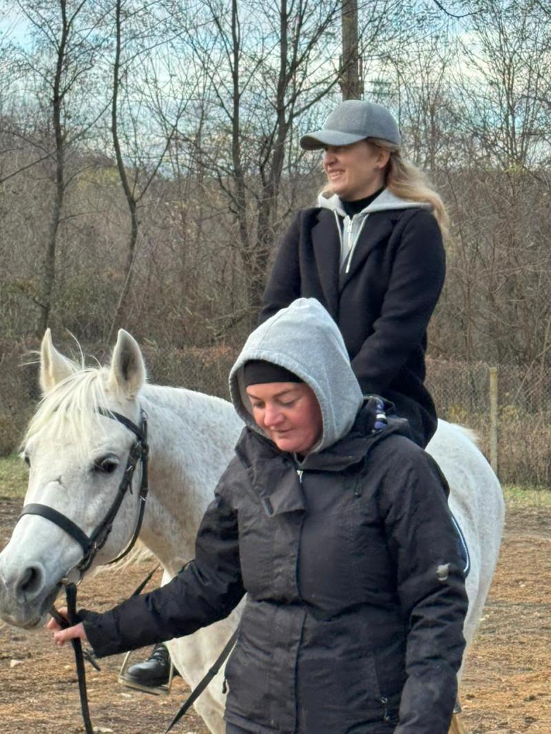 Ужгородські ветерани взяли участь у реабілітаційному інтенсиві з іпотерапії