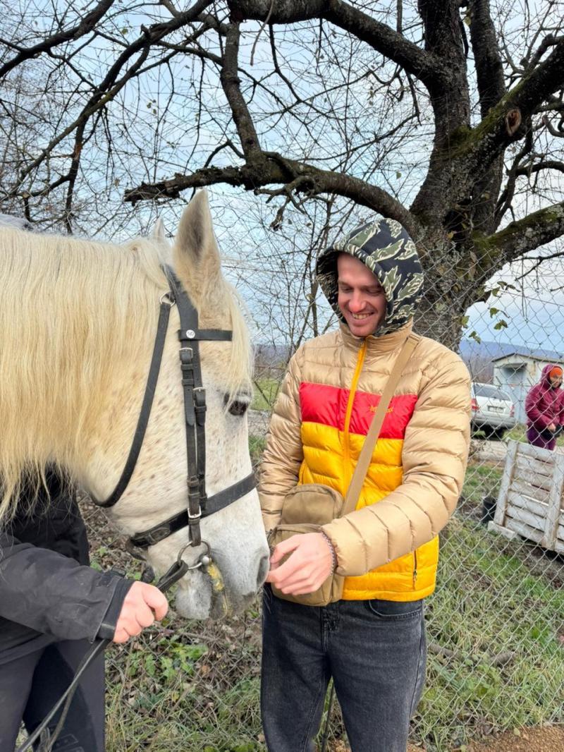 Ужгородські ветерани взяли участь у реабілітаційному інтенсиві з іпотерапії