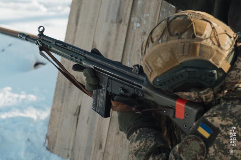 Холод не перешкода: закарпатські гвардійці тренуються за будь-якої погоди