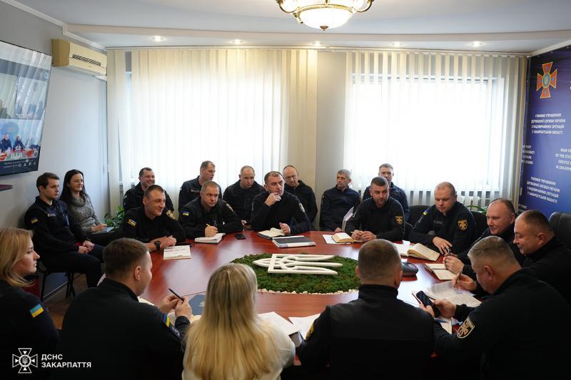 Закарпатським рятувальникам представили нового керівника