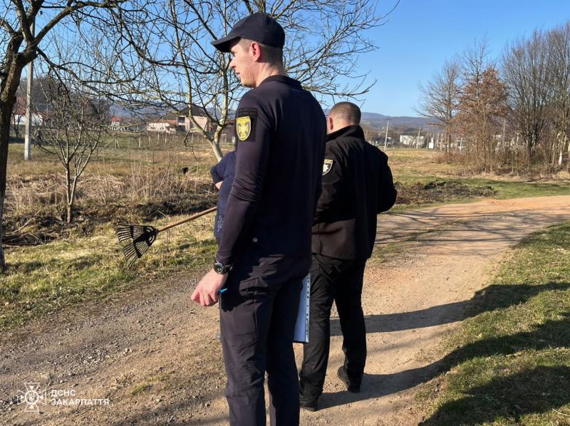 Кількість пожеж у природних екосистемах зростає — рятувальники Закарпаття посилюють профілактичну роботу