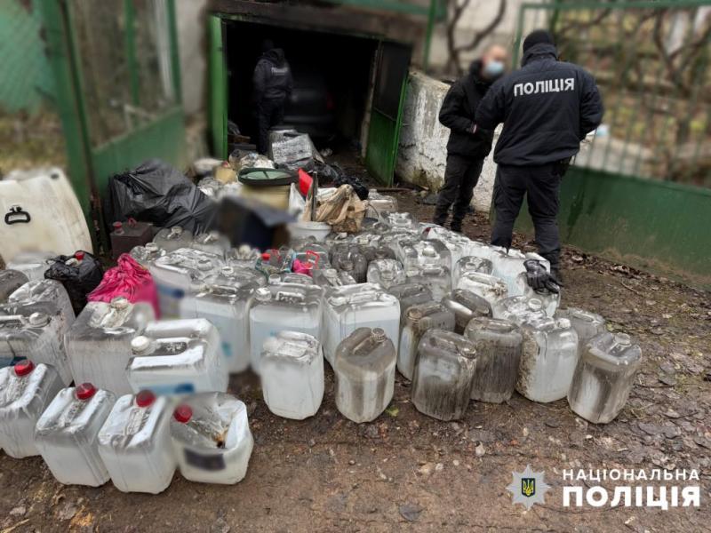 Масштабне виробництво наркотиків на Закарпатті: перед судом постануть дев’ятеро учасників злочинної організації