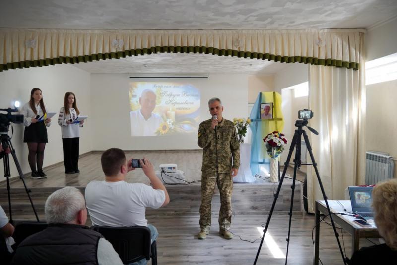 В Ужгороді вшанували пам'ять полеглого Героя – педагога Василя Габруся