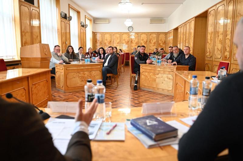 На Закарпатті з робочим візитом – заступник міністра у справах ветеранів Фархад Фархадов