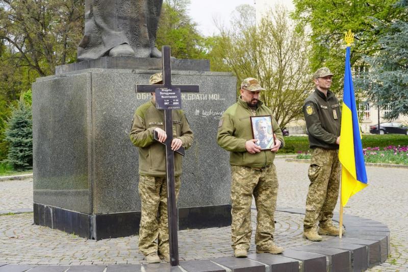 В Ужгороді сьогодні попрощалися із загиблим захисником України