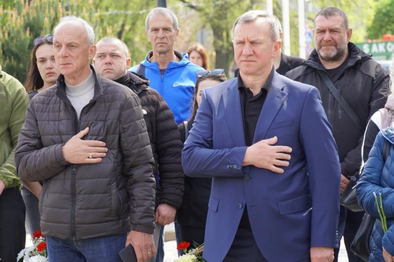 Назавжди 30… В Ужгороді сьогодні попрощалися із сержантом Андрієм  Трещаком