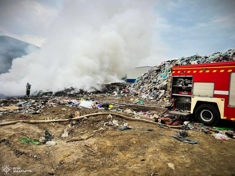 Упродовж квітня на Закарпатті зафіксовано 7 пожеж на сміттєзвалищах