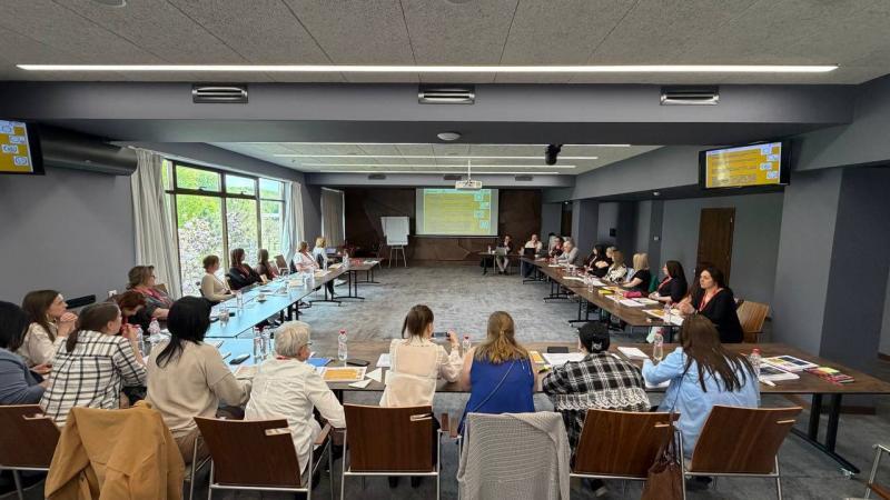 На Закарпатті стартували п?ятиденні навчання для близько 40 фахівців соціальної сфери, які працюють з дітьми з інвалідністю та вразливими сім'ями