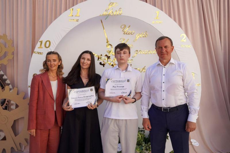 Кращі з кращих: в Ужгороді вітали випускників 2026 року