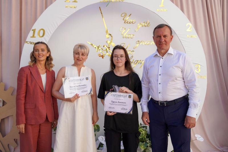 Кращі з кращих: в Ужгороді вітали випускників 2026 року