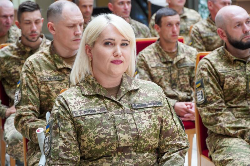 В Ужгороді нацгвардійців відзначили з нагоди Дня Конституції