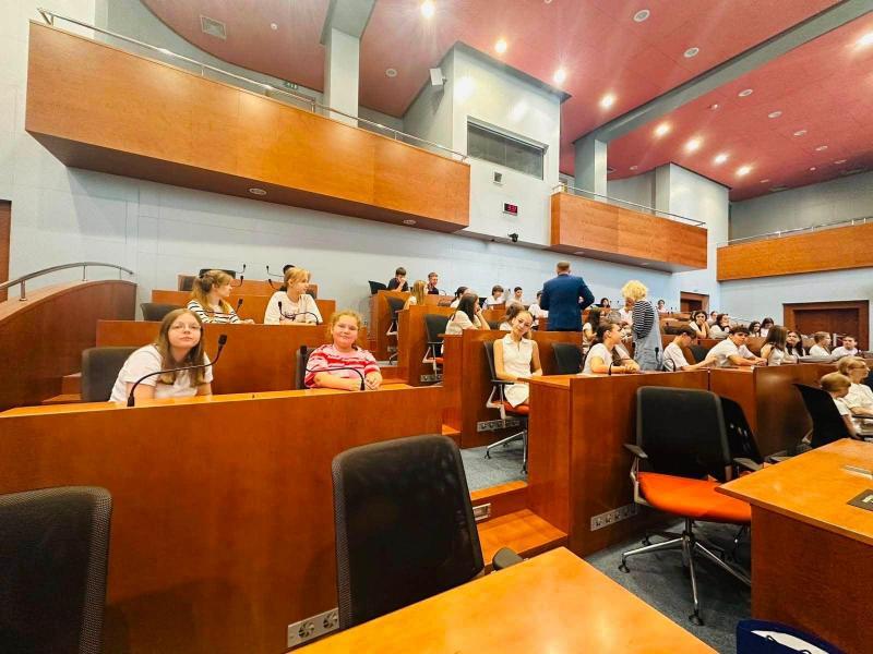 Діти із Закарпаття вирушили на літній відпочинок до чеської Височини