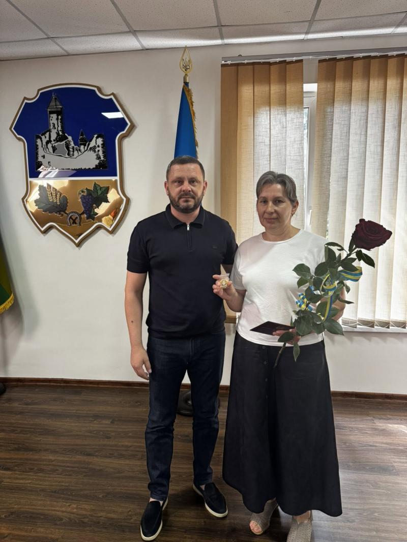 Троє багатодітних жінок із Ужгородщини отримали почесне звання «Мати-героїня»