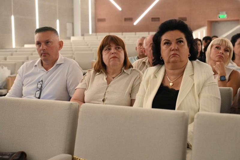 На Закарпатті обговорили підготовку до нового навчального року та реформу освіти