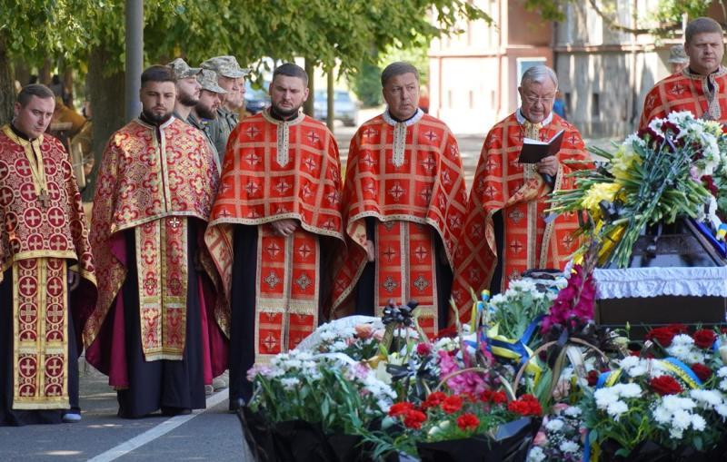В Ужгороді попрощалися із загиблим захисником України