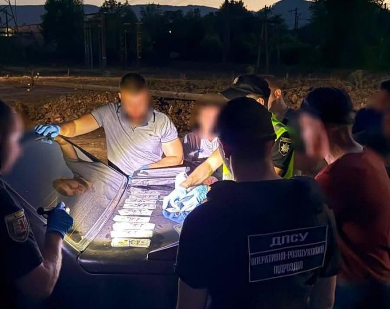 На Закарпатті ліквідували канал незаконного переправлення через кордон чоловіків призовного віку