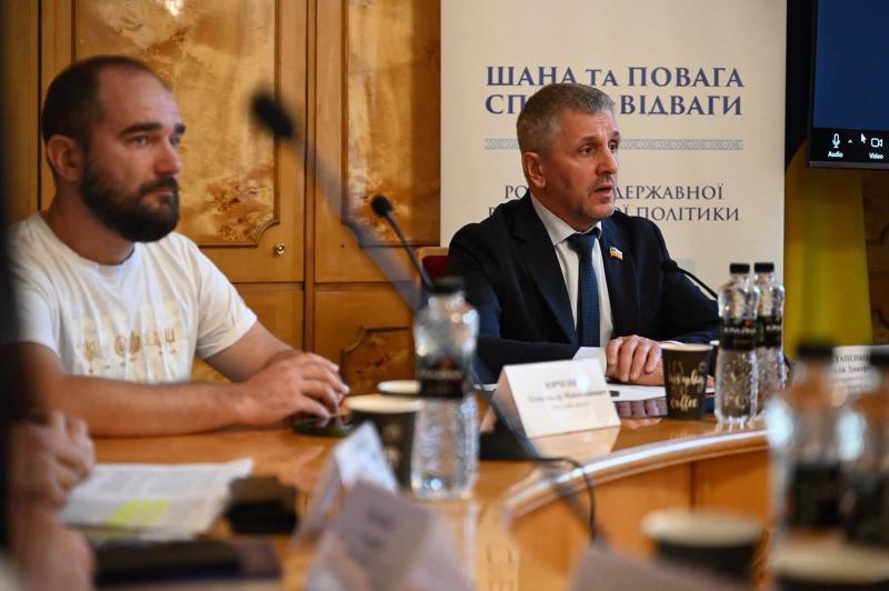 Від санаторіїв до центрів відновлення: в Ужгороді обговорили нову модель реабілітації ветеранів