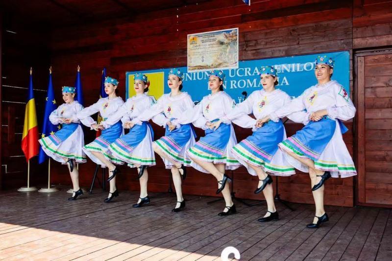 Закарпатці яскраво представили українську культуру в Румунії