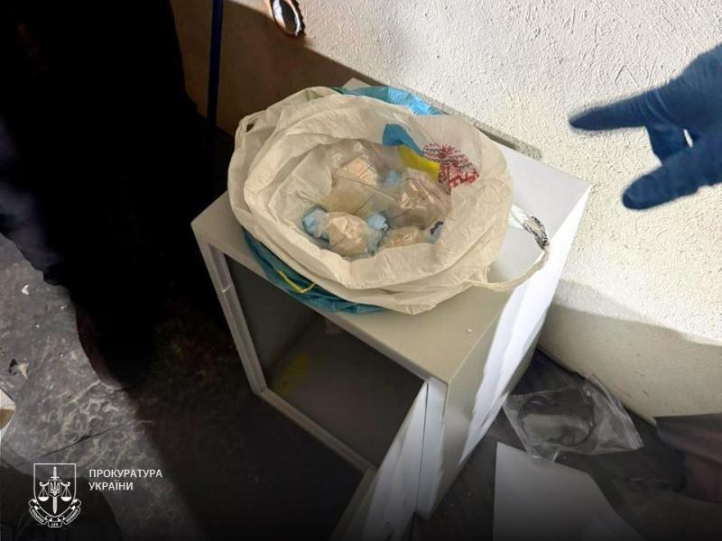 Наркотики під виглядом прального порошку: на Закарпатті судять учасників міжнародного каналу постачання кокаїн