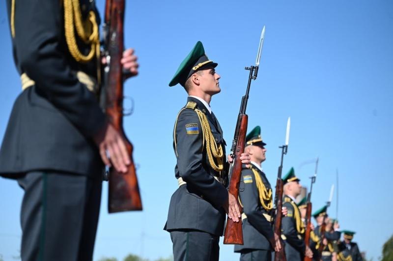 Майже через 90 років Євген Коновалець повертається в Україну: прах полковника зустріли на Закарпатті