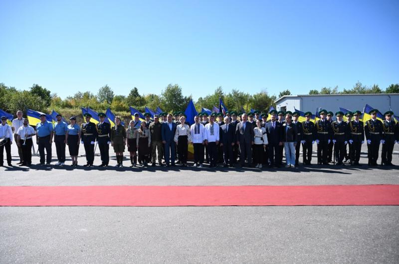 Майже через 90 років Євген Коновалець повертається в Україну: прах полковника зустріли на Закарпатті