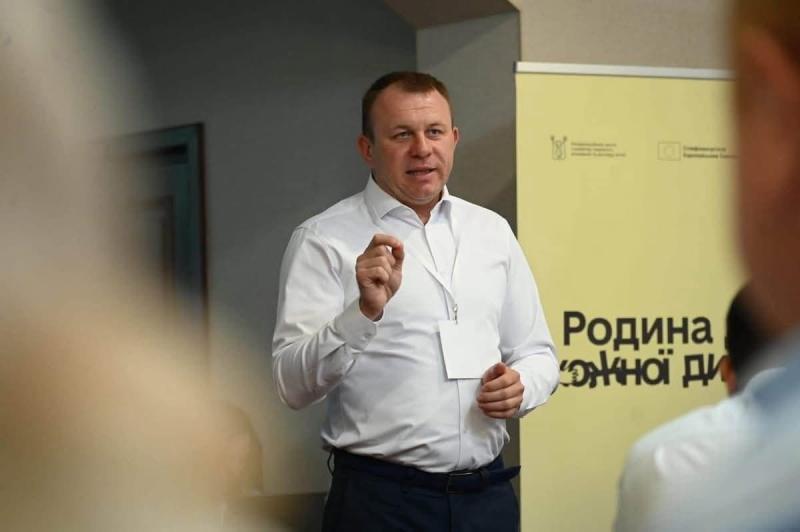 Захист прав дитини — відповідальність громади: в Ужгороді відбулося навчання для голів територіальних громад
