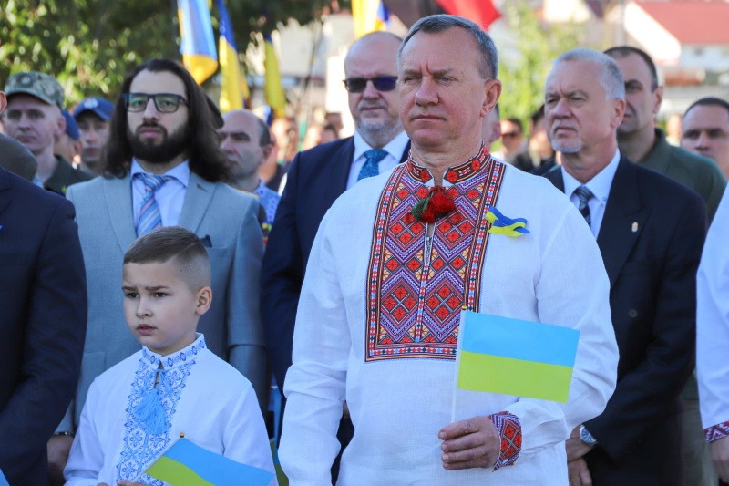 Разом з усією країною Ужгород відзначає День Державного Прапора України
