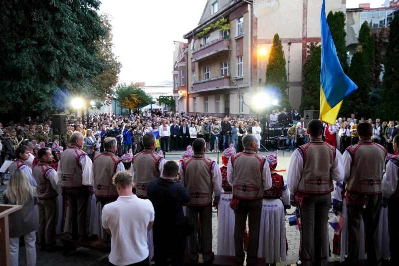З молитвою за Україну: в Ужгороді зустріли 35-ту річницю Незалежності