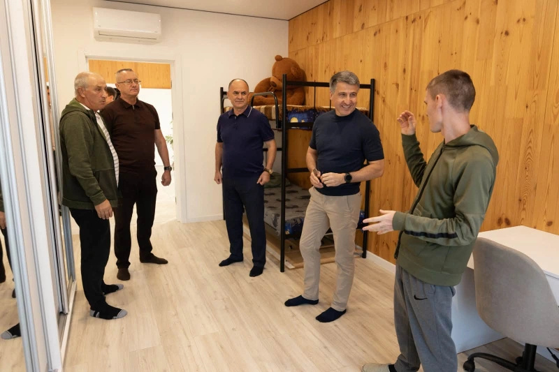 Безпека, турбота і дім: як дві родини з прифронтових областей облаштували життя на Закарпатті