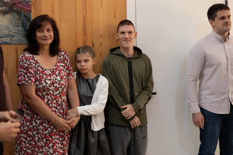Безпека, турбота і дім: як дві родини з прифронтових областей облаштували життя на Закарпатті