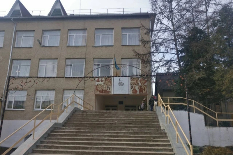 На Закарпатті завершено розслідування щодо фіктивного працевлаштування у ліцеї: прокуратура скерувала обвинувальний акт до суду