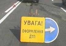 У Донецькій області потрапив у ДТП пасажирський мікроавтобус: 2 особи загинуло
