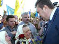 Віктор Янукович застерігає