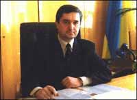 Андрусь і Бобик „виплили” в партії „Відродження”