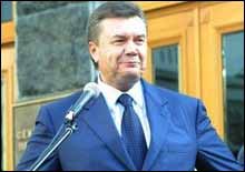 Янукович провів телефонні переговори з Кондолізою Райс