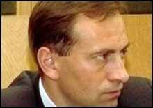 Томенко критикує повальне нагородження державними нагородами